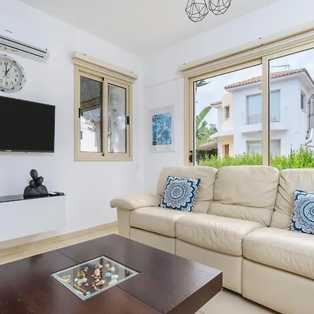 Palms 3-br In Villa *