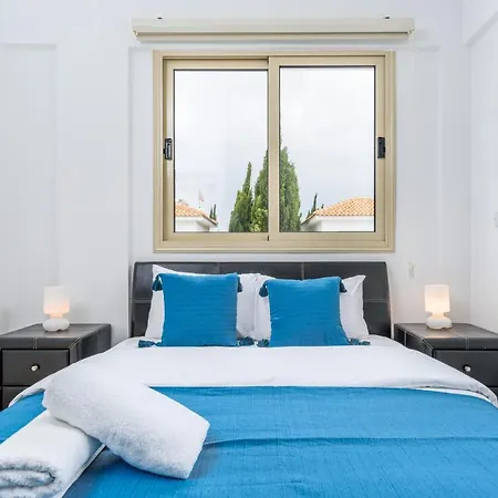 Palms 3-br In Villa