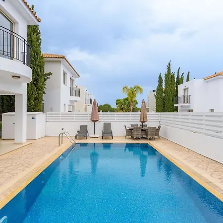 Palms 3-br In פרוטאראס