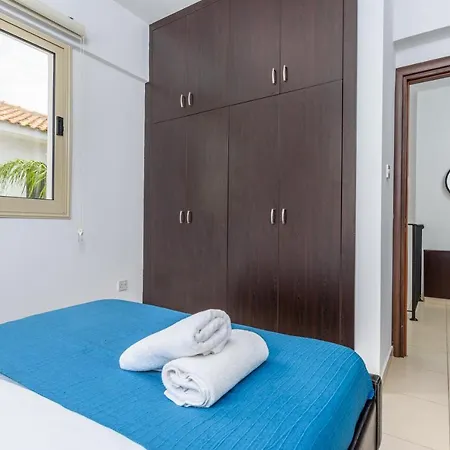 Palms 3-br In