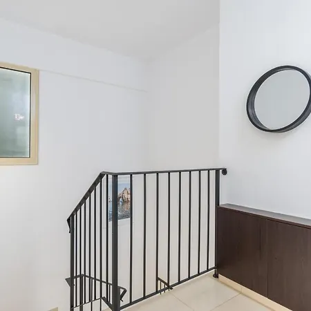 Palms 3-br In וילה