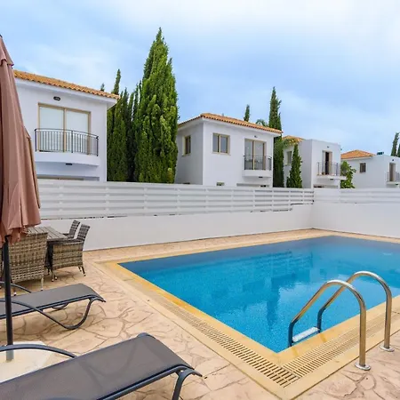 Palms 3-br In Protaras